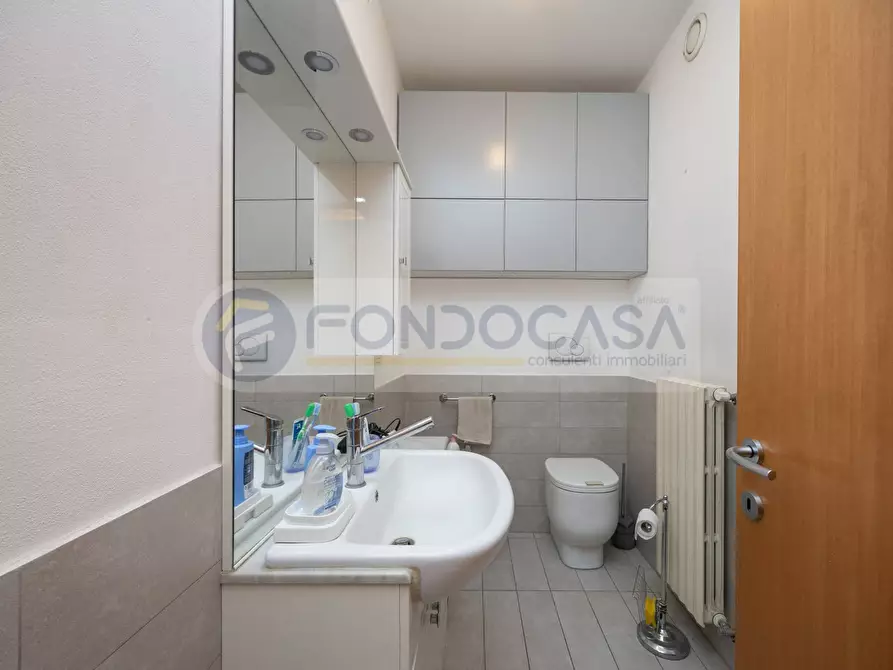 Immagine 18 di Appartamento in vendita  in via vittorio gassman 3 a Milano