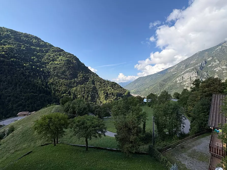 Immagine 4 di Appartamento in vendita  in Via dei laghetti 2 a Ardesio