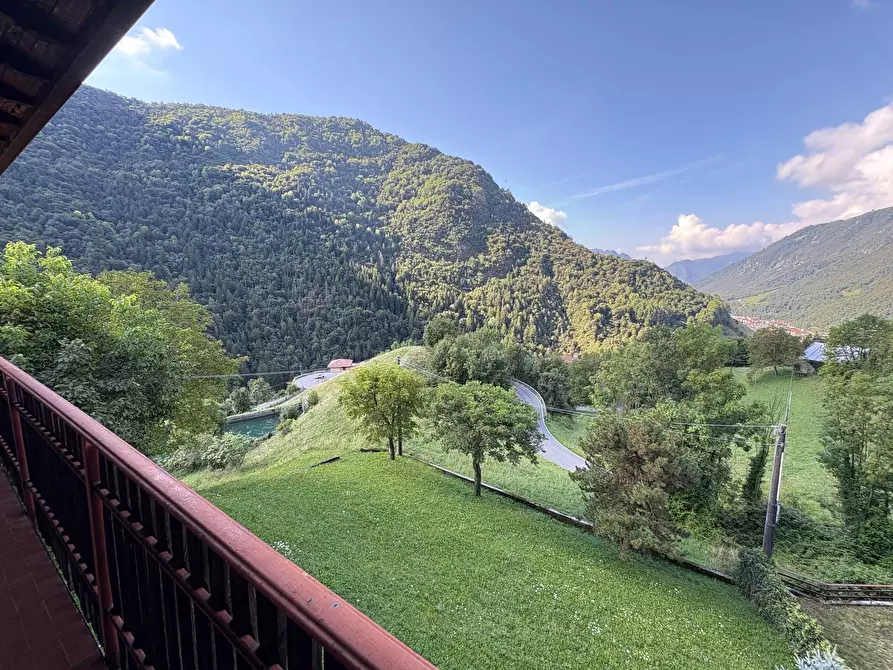 Immagine 3 di Appartamento in vendita  in Via dei laghetti 2 a Ardesio