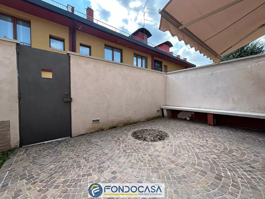 Immagine 3 di Appartamento in vendita  a Cazzago San Martino