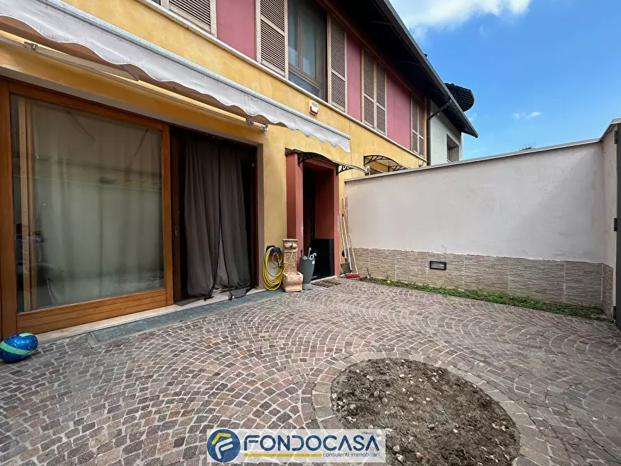 Immagine 2 di Appartamento in vendita  a Cazzago San Martino