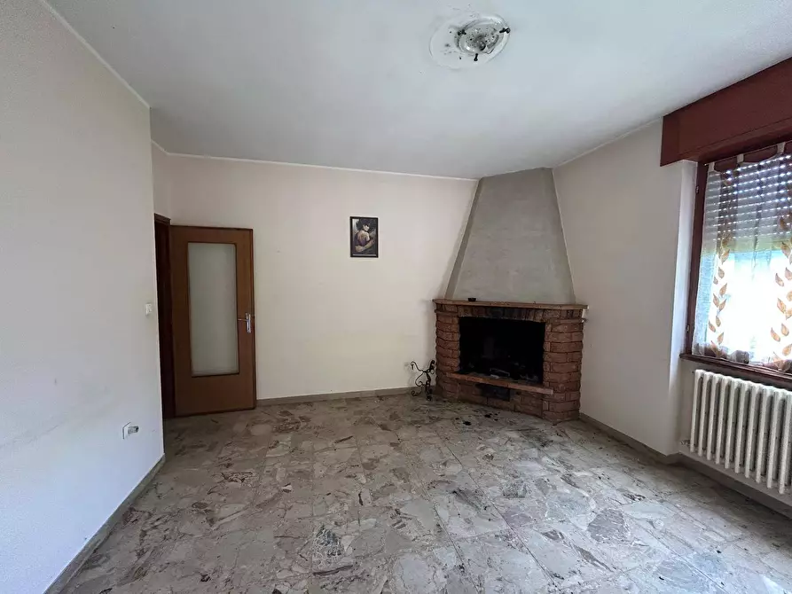 Immagine 7 di Palazzo in vendita  in Viale Valzella 2 a Ardesio