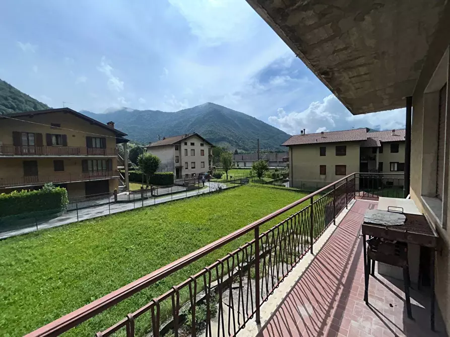 Immagine 18 di Palazzo in vendita  in Viale Valzella 2 a Ardesio