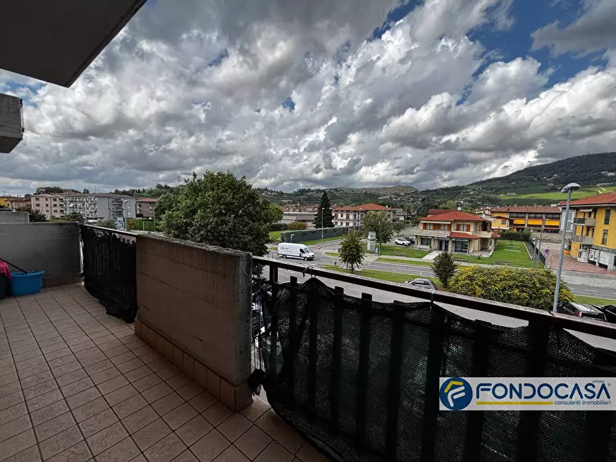 Immagine 10 di Appartamento in vendita  in via Roma a Grumello Del Monte