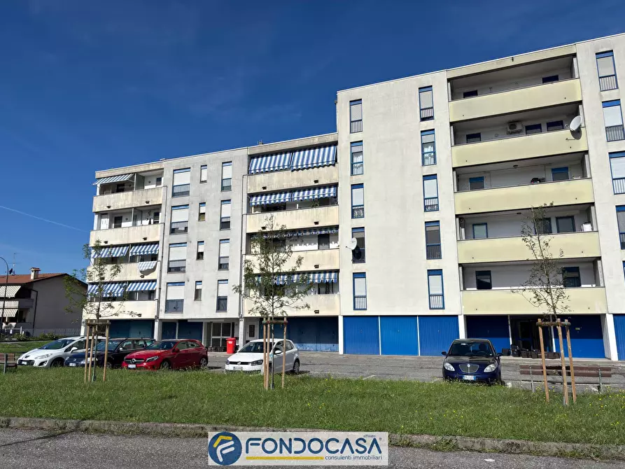 Immagine 15 di Appartamento in vendita  a Palazzolo Sull'oglio