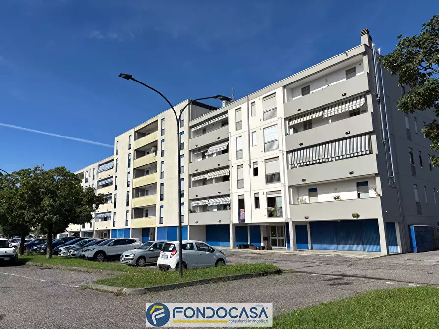 Immagine 16 di Appartamento in vendita  a Palazzolo Sull'oglio