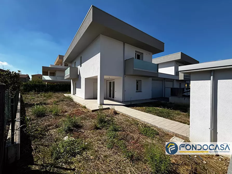 Immagine 4 di Casa semindipendente in vendita  in Via Roma 3 a Grumello Del Monte