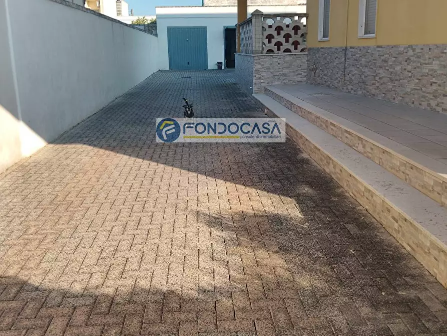 Immagine 16 di Appartamento in vendita  in Via Fratelli Rosselli a Arnesano