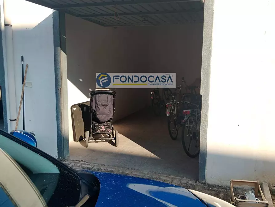 Immagine 18 di Appartamento in vendita  in Via Fratelli Rosselli a Arnesano