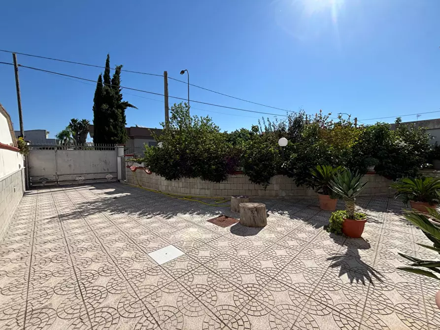 Immagine 5 di Villa in vendita  in Via Spallanzani 14 a Andrano