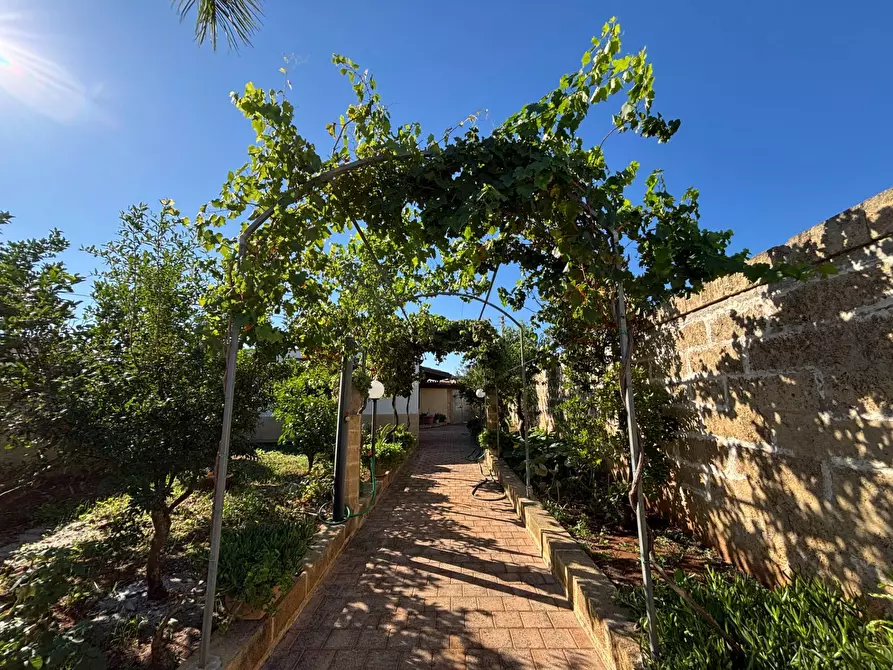 Immagine 40 di Villa in vendita  in Via Spallanzani 14 a Andrano