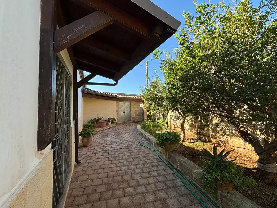 Immagine 38 di Villa in vendita  in Via Spallanzani 14 a Andrano