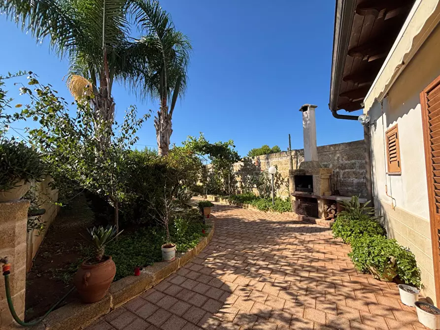 Immagine 33 di Villa in vendita  in Via Spallanzani 14 a Andrano