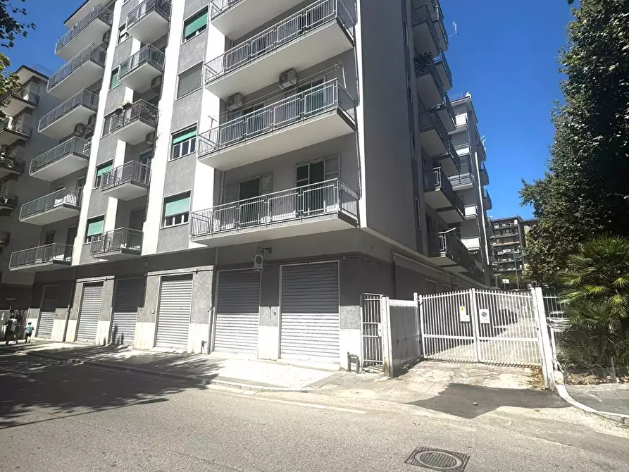 Immagine 2 di Appartamento in vendita  in Via Eugenio Caterina 80 a Salerno