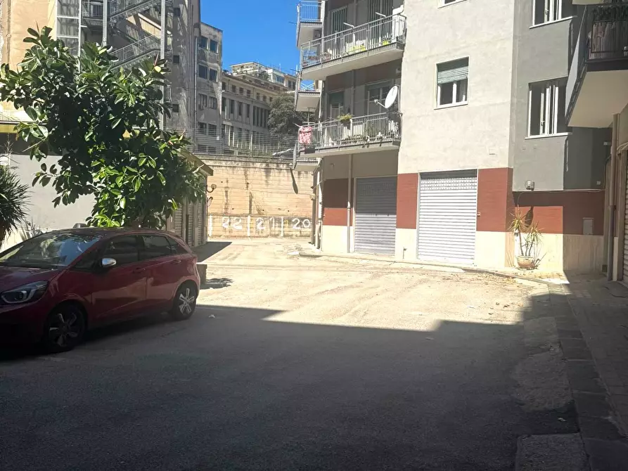 Immagine 35 di Appartamento in vendita  in Via Eugenio Caterina 80 a Salerno