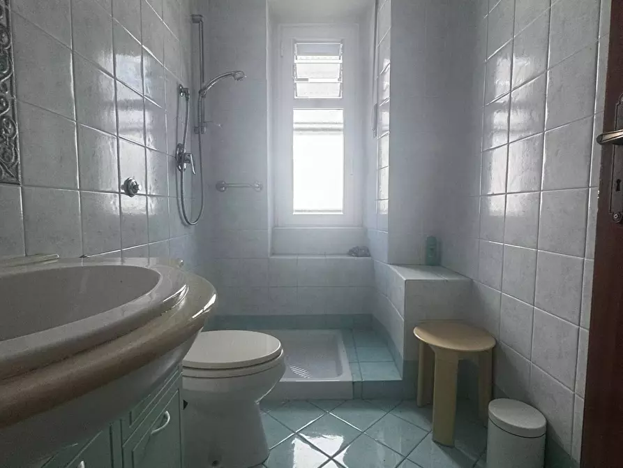 Immagine 21 di Appartamento in vendita  in Via Eugenio Caterina 80 a Salerno