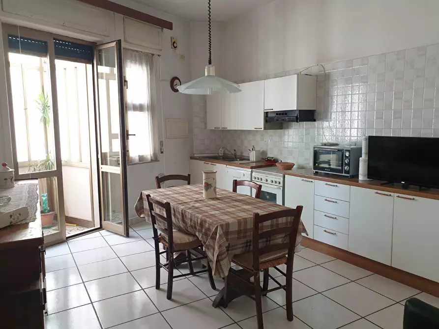 Immagine 6 di Appartamento in vendita  a Salerno