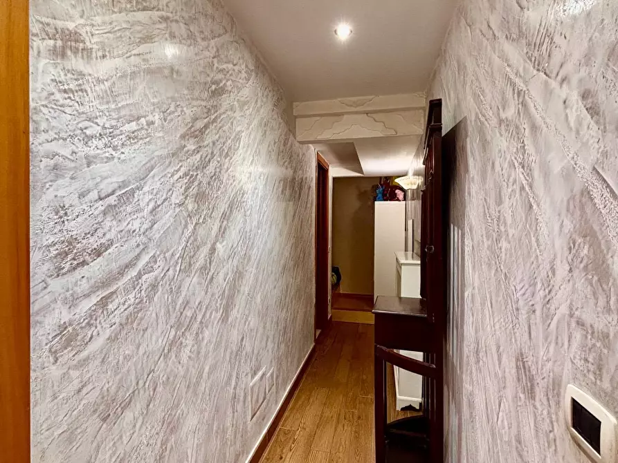 Immagine 14 di Appartamento in vendita  in via galileo galilei a Sant'antimo