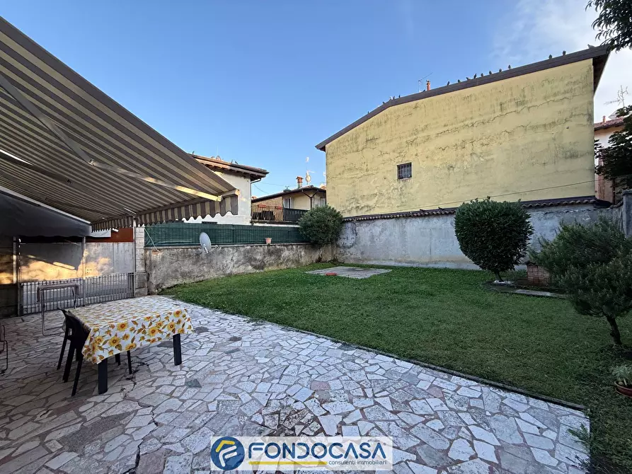 Immagine 8 di Rustico / casale in vendita  a Rovato