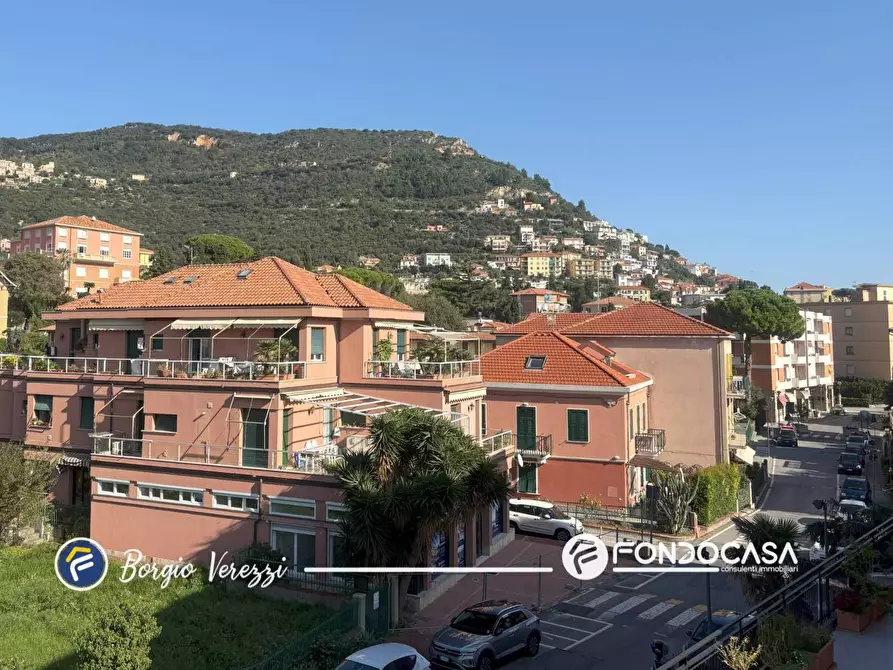 Immagine 2 di Appartamento in vendita  in Via Giacomo Matteotti a Borgio Verezzi