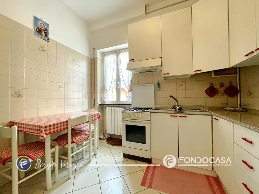 Immagine 11 di Appartamento in vendita  in Via XXV Aprile 12 a Borgio Verezzi