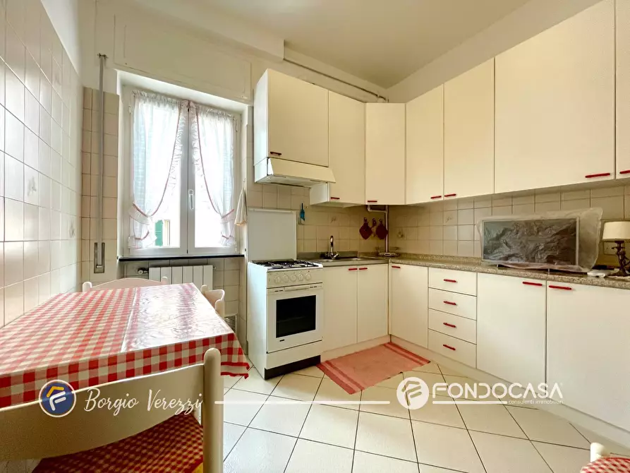 Immagine 10 di Appartamento in vendita  in Via XXV Aprile 12 a Borgio Verezzi