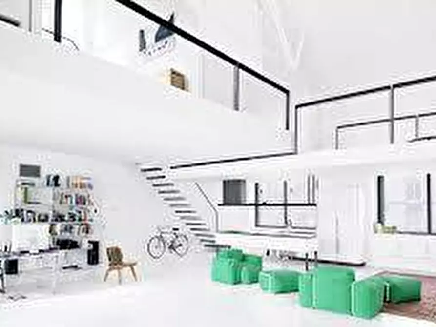 Immagine 1 di Locale commerciale in vendita  in via tito minniti 24 a Arnesano