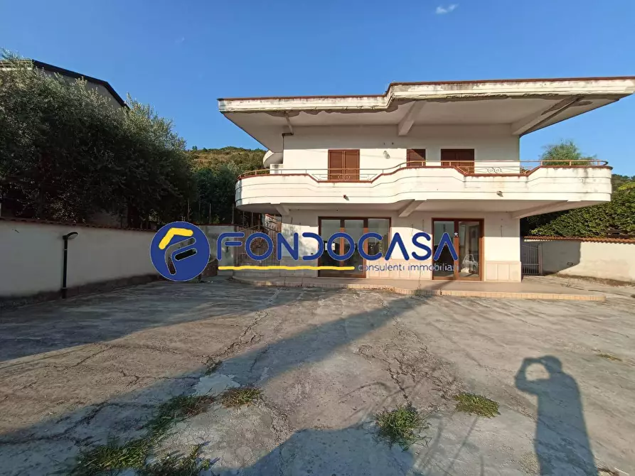 Immagine 4 di Palazzo in vendita  in via bagni 10 a Benevento