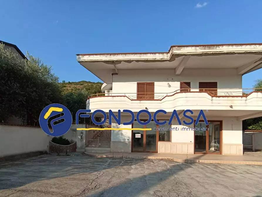 Immagine 6 di Palazzo in vendita  in via bagni 10 a Benevento