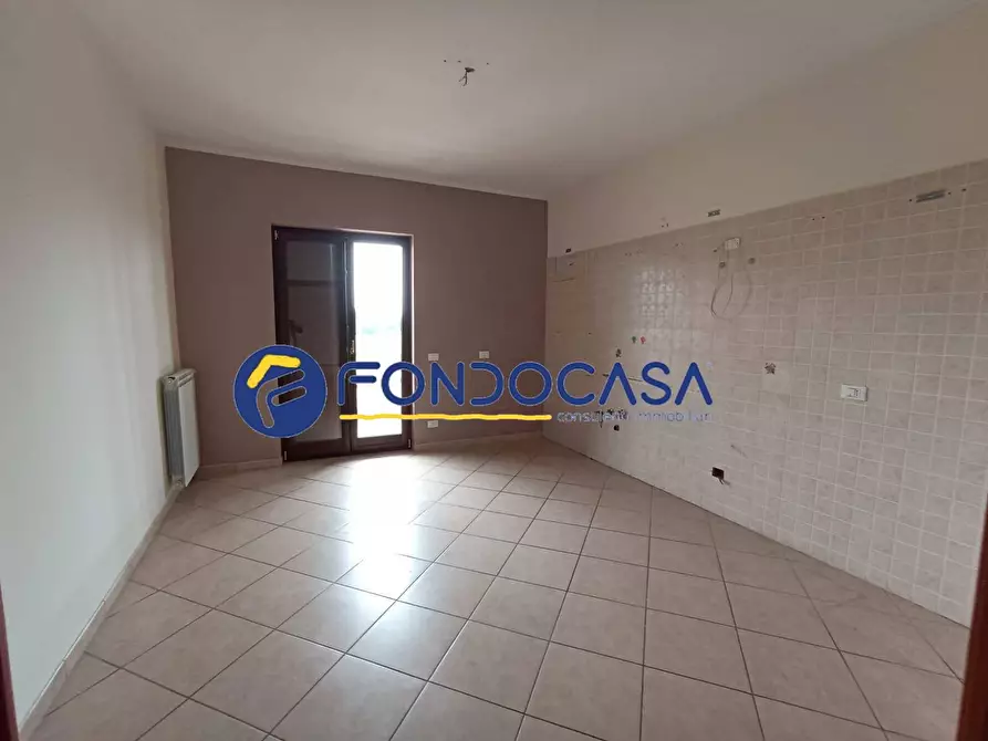 Immagine 9 di Palazzo in vendita  in via bagni 10 a Benevento