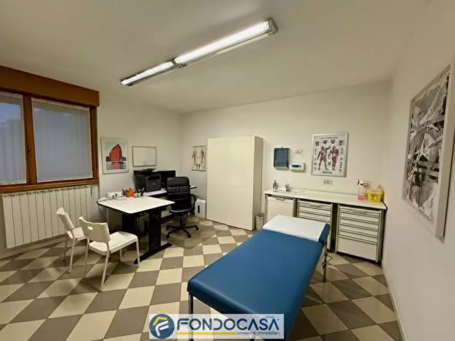 Immagine 7 di Ufficio in affitto  163 a Bergamo