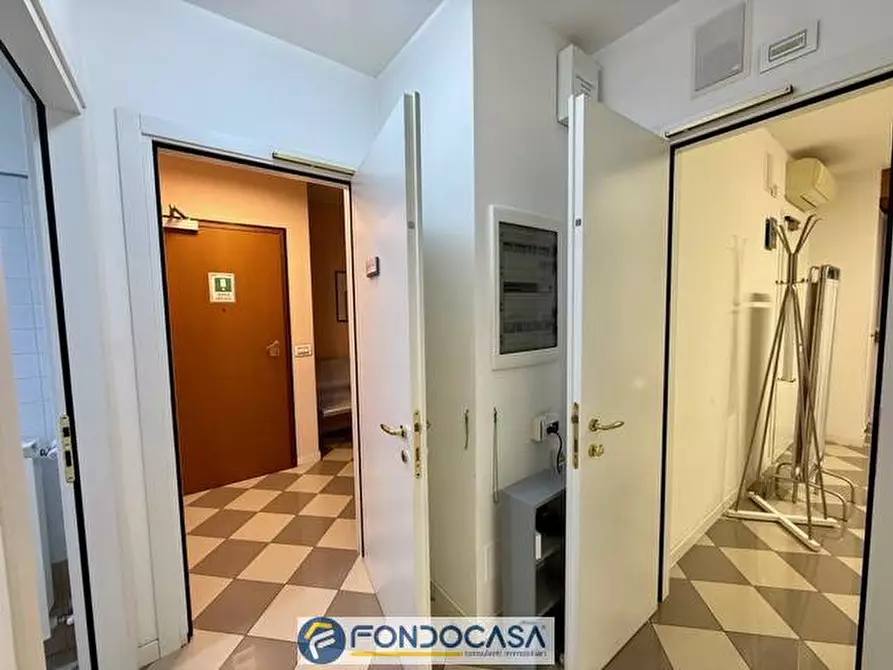 Immagine 6 di Ufficio in affitto  163 a Bergamo