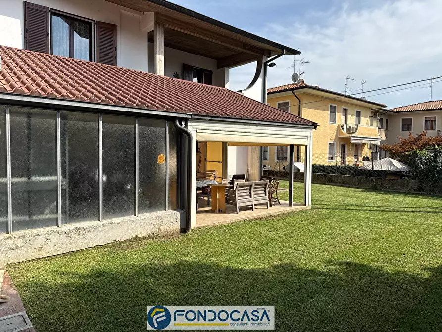 Immagine 9 di Villa in vendita  68 a Rovato