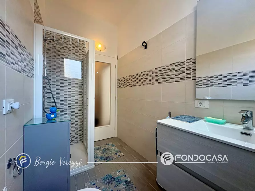 Immagine 19 di Appartamento in vendita  in Piazza Marconi a Borgio Verezzi