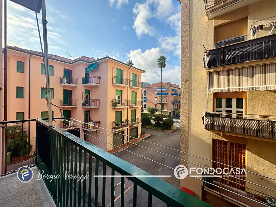 Immagine 8 di Appartamento in vendita  in Piazza Marconi a Borgio Verezzi