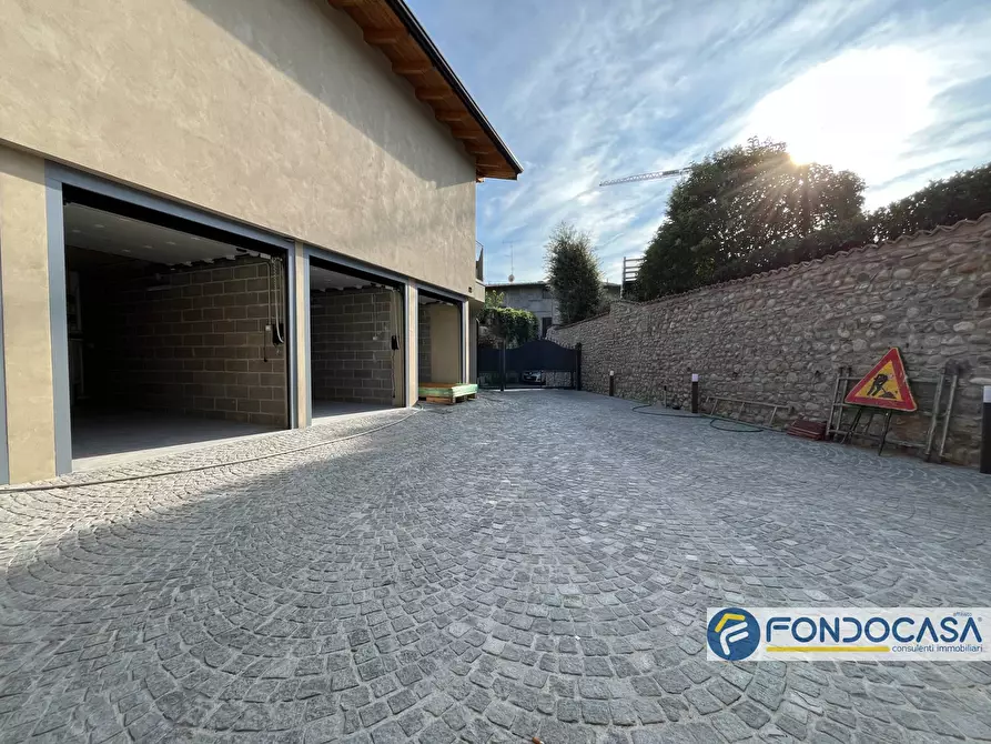 Immagine 9 di Appartamento in vendita  in Via San Carlo Borromeo SNC a Rovato