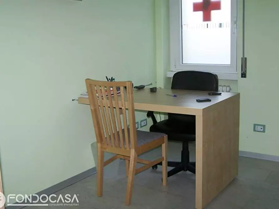 Immagine 7 di Ufficio in vendita  a Cantù