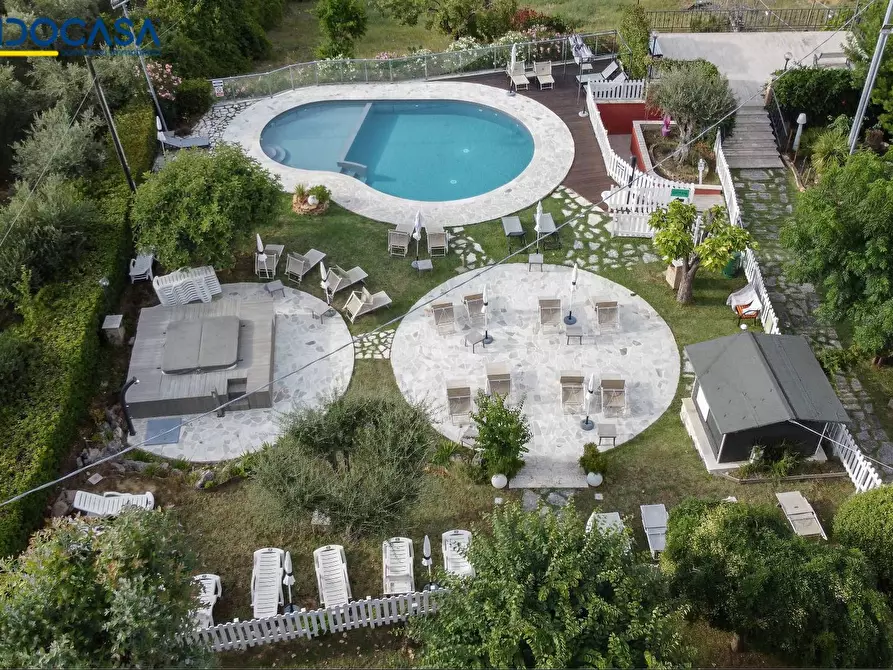 Immagine 52 di Attività commerciale in vendita  in Contrada della fonte 11 a Ancarano