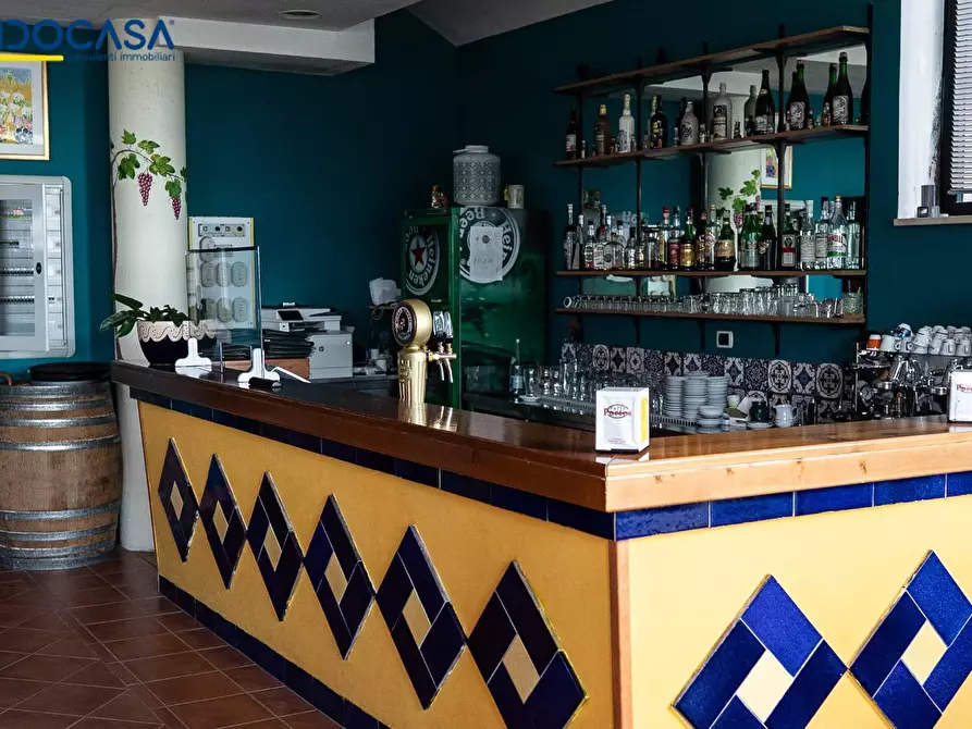 Immagine 36 di Attività commerciale in vendita  in Contrada della fonte 11 a Ancarano