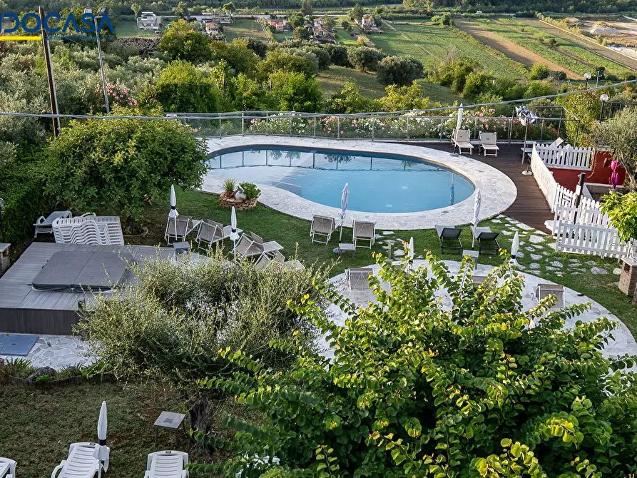 Immagine 58 di Attività commerciale in vendita  in Contrada della fonte 11 a Ancarano