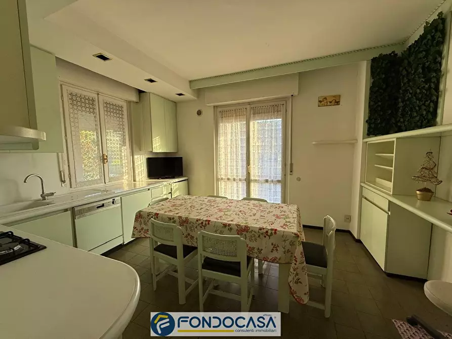 Immagine 11 di Villa in vendita  a Paratico