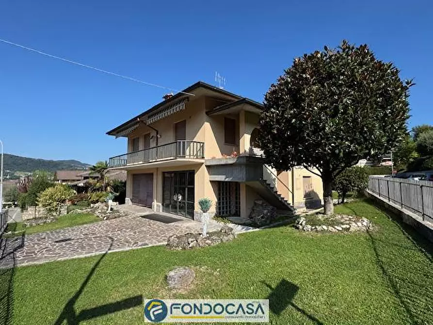Immagine 21 di Villa in vendita  a Paratico