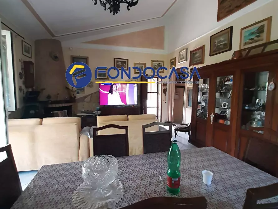 Immagine 6 di Villa in vendita  in via carafiello a Giugliano In Campania