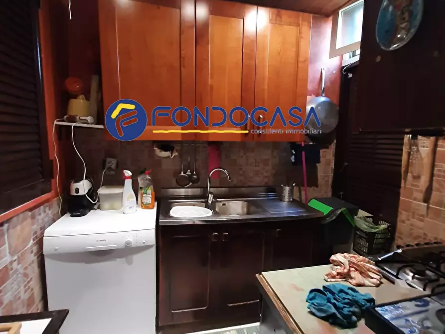 Immagine 11 di Villa in vendita  in via carafiello a Giugliano In Campania