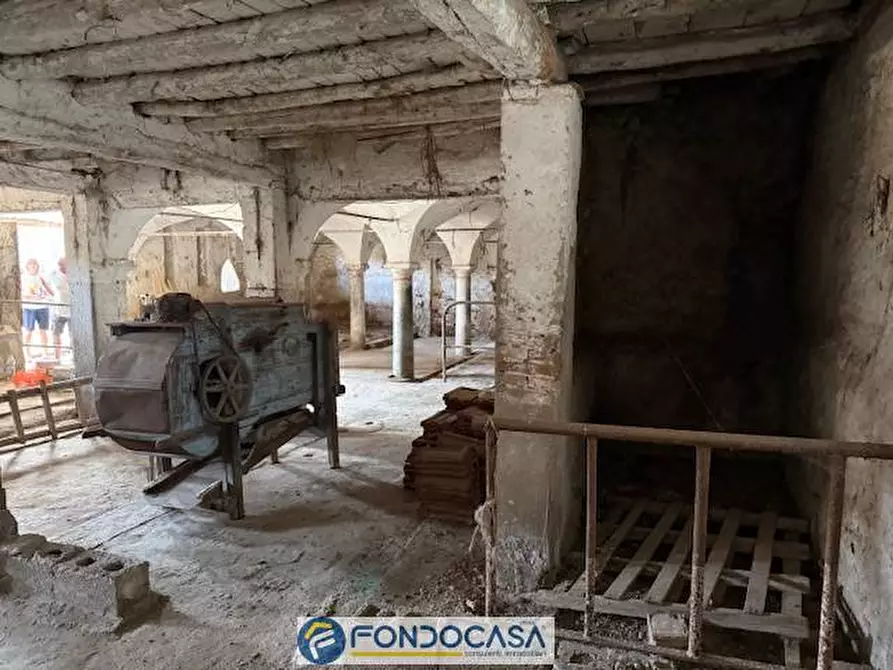 Immagine 9 di Rustico / casale in vendita  a Travagliato