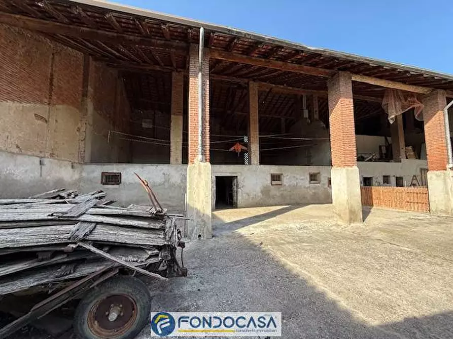 Immagine 3 di Rustico / casale in vendita  a Travagliato