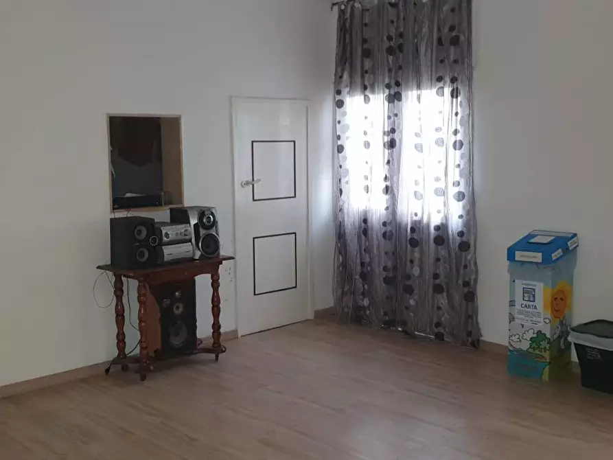 Immagine 5 di Locale commerciale in vendita  in via tito minniti 24 a Arnesano