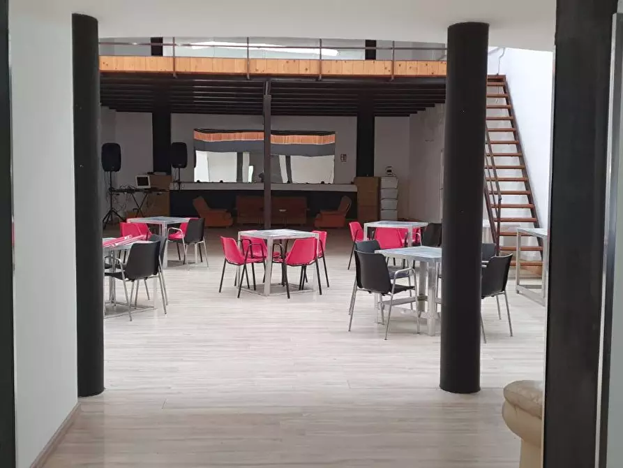 Immagine 6 di Locale commerciale in vendita  in via tito minniti 24 a Arnesano