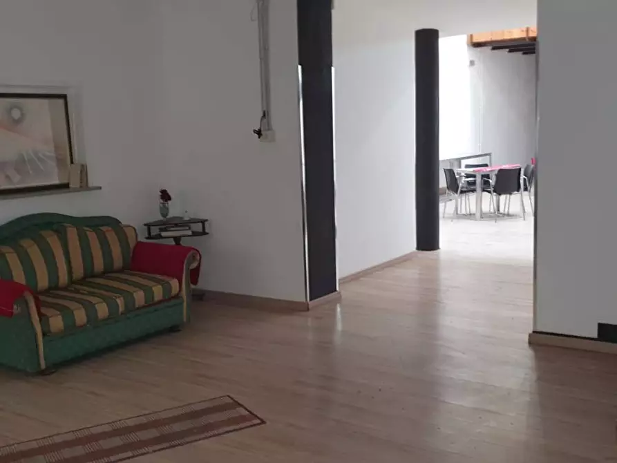 Immagine 7 di Locale commerciale in vendita  in via tito minniti 24 a Arnesano