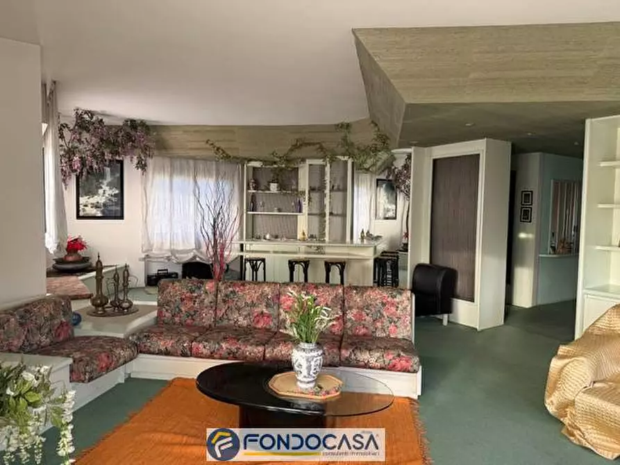 Immagine 5 di Villa in vendita  a Capriolo